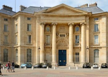 French universities reopen for in-person learning amid COVID-19 pandemic