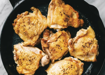 5-ingredient-braised-chicken-thighs-with-an-unexpected,-flavorful-ingredient