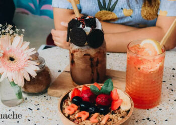 World Mental Health Day: Feeling Low? Oats, Bananas, Berries & Nuts Can Keep Anxiety & Depression At Bay – Turn The Frown Upside Down