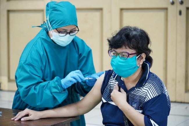 Health Ministry Starts Trial of Alternative Medicine for COVID-19 Treatment