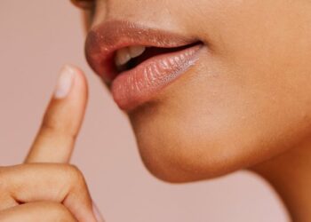 does-picking-your-lips-leave-them-raw-&-painful?-try-this