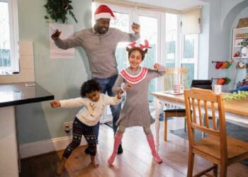 how-to-make-the-holidays-less-stressful-for-the-whole-family