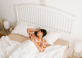 how-to-fall-asleep-faster-tonight,-based-on-your-enneagram-type