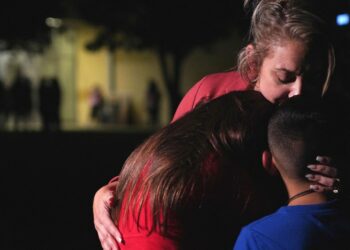 school-shootings-are-raising-anxiety-and-panic-in-us.-children