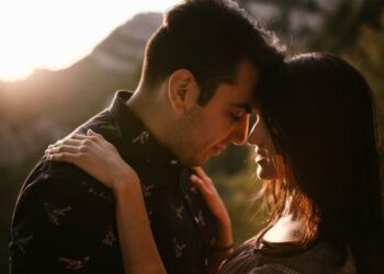 the-science-of-kissing-+-26-tips-to-be-a-better-kisser,-from-experts