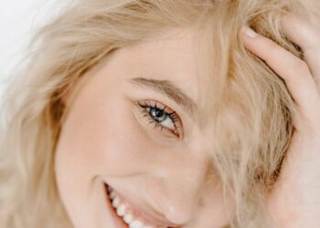 found:-the-7-best-growth-serums-for-your-fullest-lashes-yet