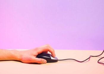 four-day-work-weeks-are-good-for-your-health,-a-large-study-finds