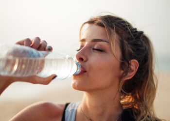 how-to-detox-microplastics-from-the-brain-(before-they-lead-to-dementia)