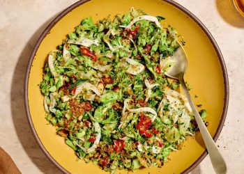 really-good-vegan-broccoli-salad