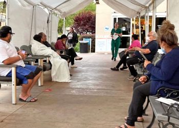 american-health-care-faces-a-staffing-crisis-and-it’s-affecting-care