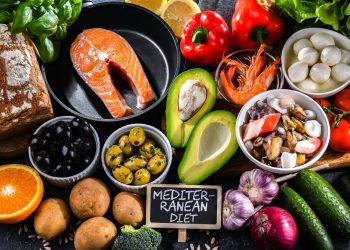 mediterranean-diet-for-seniors:-does-a-mediterranean-diet-help-you-live-longer?