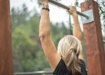 a-7-week-plan-to-master-pull-ups-(&-why-this-move-is-a+-for-healthy-aging)
