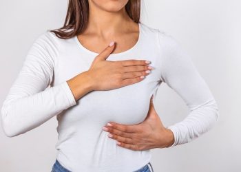 5-steps-to-a-breast-self-exam:-how-to-do-your-own-breast-exam-at-home