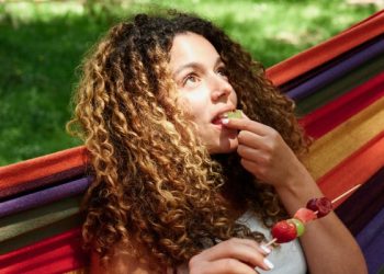 hungry?-here’s-a-health-snack-idea-for-sweet,-salty,-&-spicy-cravings