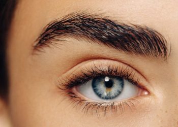 i-got-a-“baby”-brow-lift-&-my-eyebrows-have-never-looked-fuller