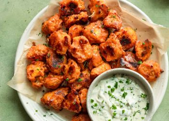 vegan-buffalo-cauliflower