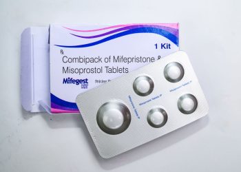 cvs-and-walgreens-to-begin-offering-abortion-pills-in-march