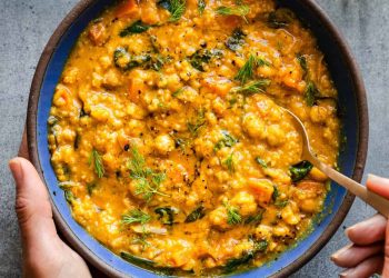 lemony-chickpea-soup