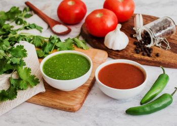 is-hot-sauce-the-healthiest-condiment?