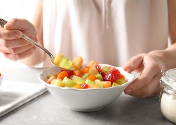 long-lasting-fruit-cocktail-salad