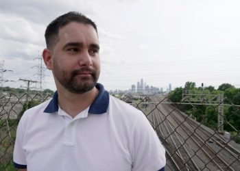 young-gay-latinos-see-a-rising-share-of-new-hiv-cases,-leading-to-a-call-for-targeted-funding