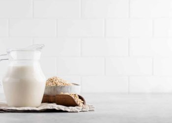 is-oat-milk-bad-for-you?-the-myths-&-facts
