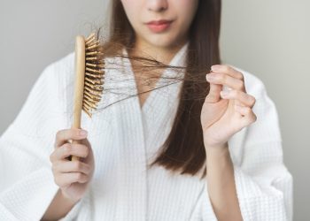 treating-your-aged-hair-with-meds:-all-you-need-to-know-before-pricey-procedures